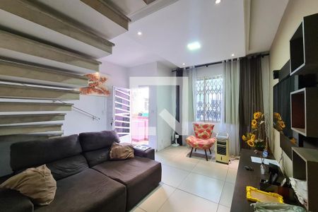 Sala de casa de condomínio à venda com 2 quartos, 120m² em Manguinhos, Rio de Janeiro