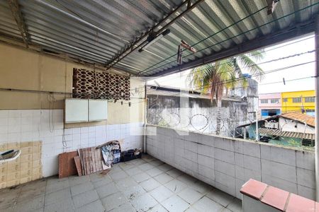 Casa de condomínio à venda com 120m², 2 quartos e 1 vagaÁrea de Serviço