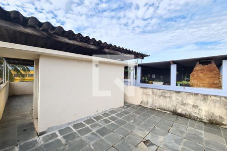 Casa de condomínio à venda com 120m², 2 quartos e 1 vagaTerraço frontal