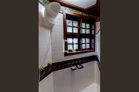 Casa à venda com 1000m², 5 quartos e 3 vagasBanheiro da Suíte 1