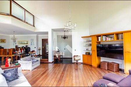 Casa à venda com 1000m², 5 quartos e 3 vagasSala