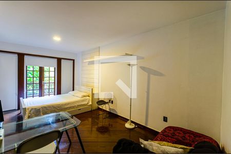 Quarto 1 de casa para alugar com 5 quartos, 1000m² em São Francisco, Niterói