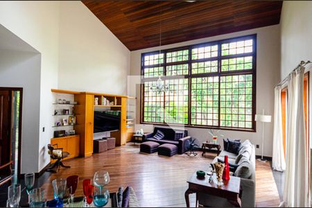 Casa à venda com 1000m², 5 quartos e 3 vagasSala