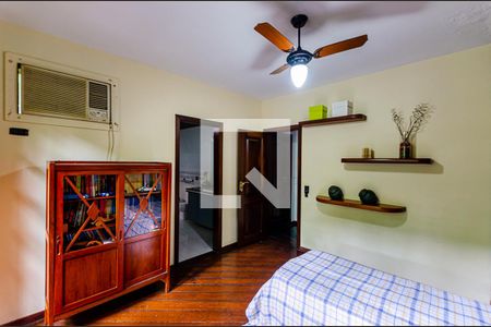 Casa à venda com 1000m², 5 quartos e 3 vagasQuarto 2