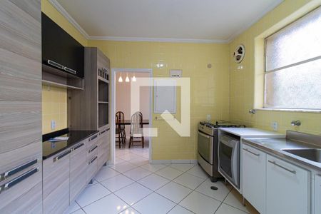 Apartamento para alugar com 309m², 3 quartos e 2 vagas Apartamento para alugar com 309m², 3 quartos e 2 vagasCozinha