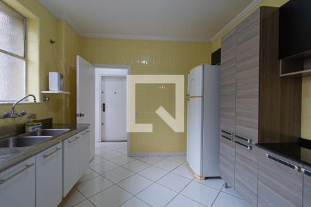 Apartamento para alugar com 309m², 3 quartos e 2 vagas Apartamento para alugar com 309m², 3 quartos e 2 vagasCozinha