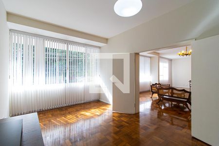 Apartamento para alugar com 309m², 3 quartos e 2 vagas Apartamento para alugar com 309m², 3 quartos e 2 vagasSala