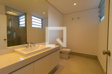 Apartamento para alugar com 309m², 3 quartos e 2 vagas Apartamento para alugar com 309m², 3 quartos e 2 vagasBanheiro Social