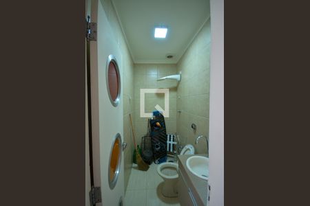 Casa para alugar com 300m², 4 quartos e 2 vagas Casa para alugar com 300m², 4 quartos e 2 vagasBanheiro