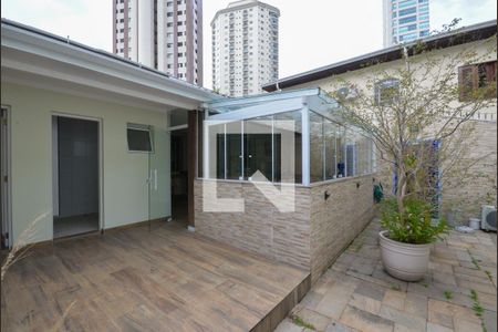 Casa para alugar com 300m², 4 quartos e 2 vagas Casa para alugar com 300m², 4 quartos e 2 vagasQuintal