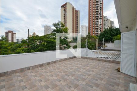 Casa para alugar com 300m², 4 quartos e 2 vagas Casa para alugar com 300m², 4 quartos e 2 vagasVaranda Quarto 2