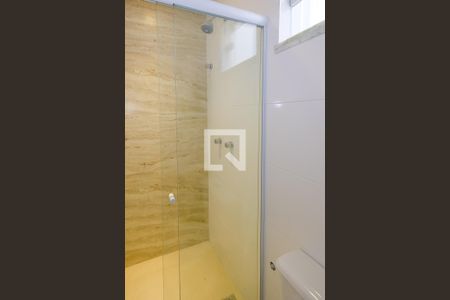 Casa à venda com 75m², 2 quartos e 1 vagaBanheiro Corredor