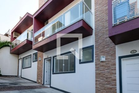 Casa à venda com 75m², 2 quartos e 1 vagaEntrada