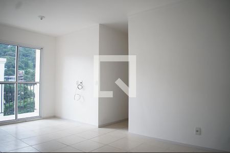 Sala de apartamento para alugar com 3 quartos, 72m² em Jacarepaguá, Rio de Janeiro