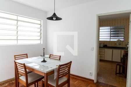 Casa à venda com 125m², 4 quartos e 3 vagasCopa