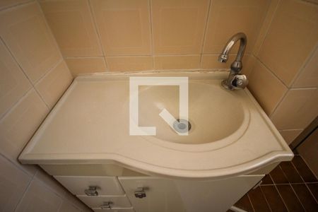 Banheiro de apartamento para alugar com 2 quartos, 47m² em Vila Siqueira (zona Norte), São Paulo