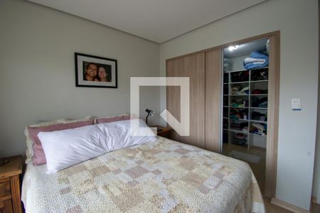 Casa à venda com 175m², 3 quartos e 2 vagasSuíte