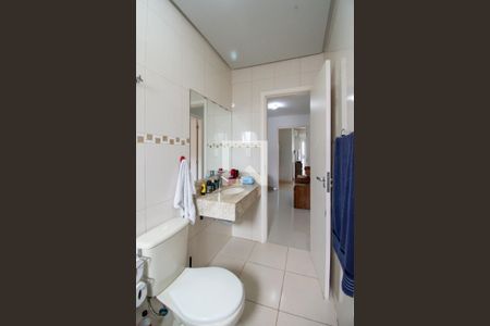 Casa à venda com 175m², 3 quartos e 2 vagasBanheiro Social