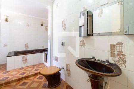 Casa para alugar com 170m², 4 quartos e 2 vagasBanheiro