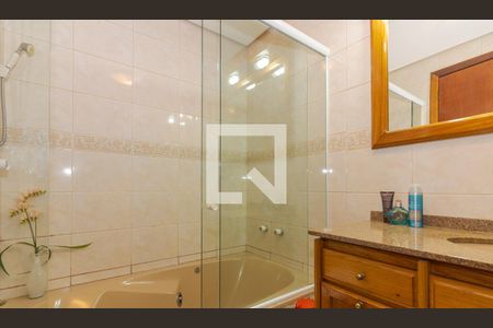 Apartamento à venda com 389m², 4 quartos e 2 vagasBanheiro da Suíte