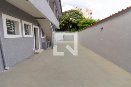 Garagem de casa de condomínio para alugar com 2 quartos, 50m² em Jardim Pinheiros, São Paulo
