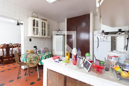 Casa à venda com 250m², 3 quartos e 2 vagas Casa à venda com 250m², 3 quartos e 2 vagasCozinha
