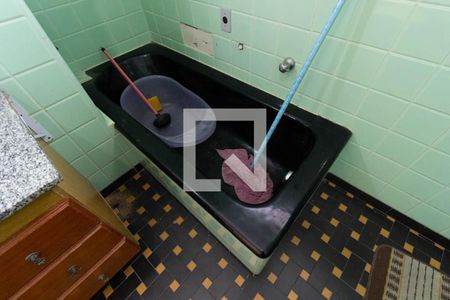 Casa à venda com 250m², 3 quartos e 2 vagas Casa à venda com 250m², 3 quartos e 2 vagasBanheiro