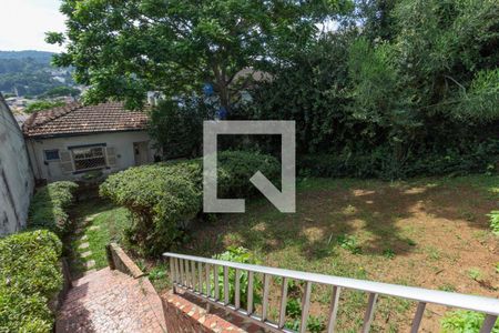 Casa à venda com 250m², 3 quartos e 2 vagas Casa à venda com 250m², 3 quartos e 2 vagasQuintal frente