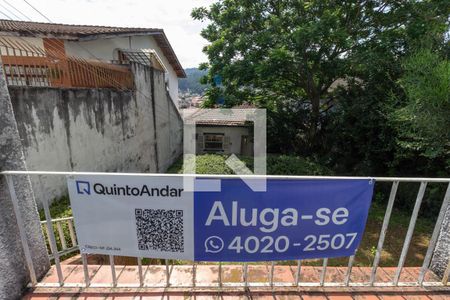 Casa à venda com 250m², 3 quartos e 2 vagas Casa à venda com 250m², 3 quartos e 2 vagasFachada