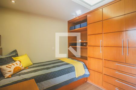 Apartamento à venda com 230m², 4 quartos e 3 vagasQuarto 4