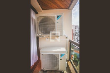 Apartamento à venda com 230m², 4 quartos e 3 vagasvaranda