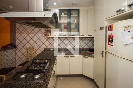 Casa à venda com 269m², 3 quartos e 2 vagasCozinha