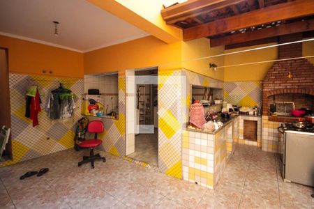 Casa à venda com 269m², 3 quartos e 2 vagasQuintal