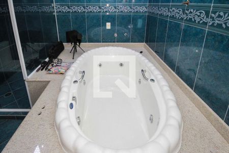 Casa à venda com 269m², 3 quartos e 2 vagasBanheiro da Suite 03