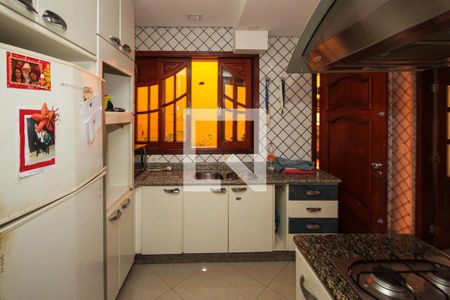 Casa à venda com 269m², 3 quartos e 2 vagasCozinha