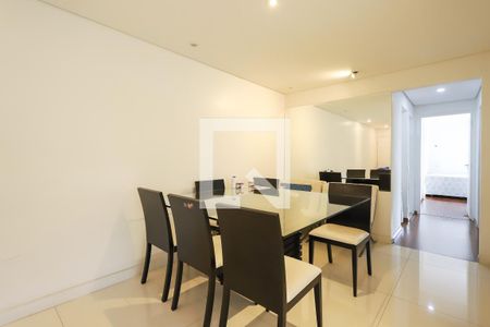 Apartamento à venda com 120m², 3 quartos e 1 vagaSala