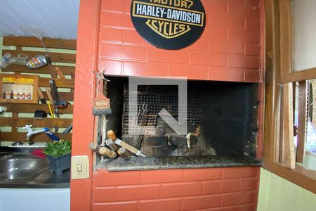 Casa à venda com 70m², 3 quartos e 2 vagasChurrasqueira