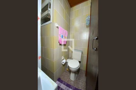 Casa à venda com 70m², 3 quartos e 2 vagasBanheiro da Suíte