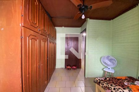 Casa à venda com 70m², 3 quartos e 2 vagasQuarto 3