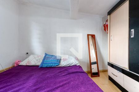 Quarto 1 de casa para alugar com 2 quartos, 120m² em Parque Ramos Freitas, São Paulo