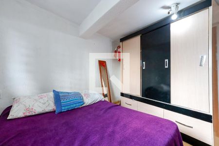 Quarto 1 de casa para alugar com 2 quartos, 120m² em Parque Ramos Freitas, São Paulo