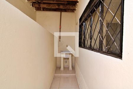 Casa para alugar com 40m², 1 quarto e sem vagaDetalhe da area de serviço