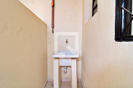 Casa para alugar com 40m², 1 quarto e sem vagaÁrea de Serviço