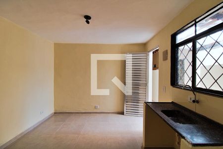 Sala/Cozinha de casa para alugar com 1 quarto, 40m² em Jardim Vazani, São Paulo
