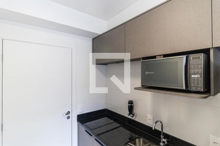 Studio para alugar com 24m², 1 quarto e sem vaga Studio para alugar com 24m², 1 quarto e sem vagaCozinha - Microondas
