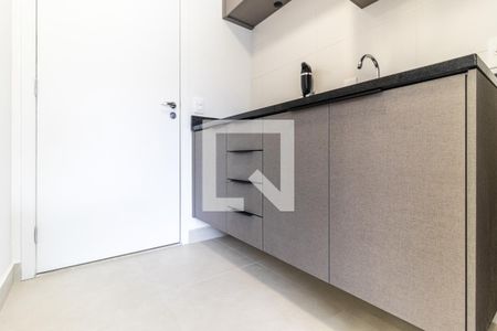 Studio para alugar com 24m², 1 quarto e sem vaga Studio para alugar com 24m², 1 quarto e sem vagaCozinha - Armários