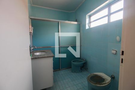 Casa à venda com 150m², 2 quartos e 2 vagas Casa à venda com 150m², 2 quartos e 2 vagasBanheiro