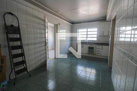 Casa à venda com 150m², 2 quartos e 2 vagas Casa à venda com 150m², 2 quartos e 2 vagasCozinha