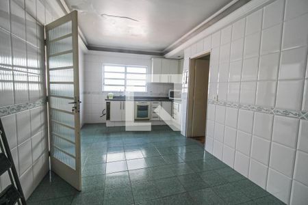 Casa à venda com 150m², 2 quartos e 2 vagas Casa à venda com 150m², 2 quartos e 2 vagasCozinha