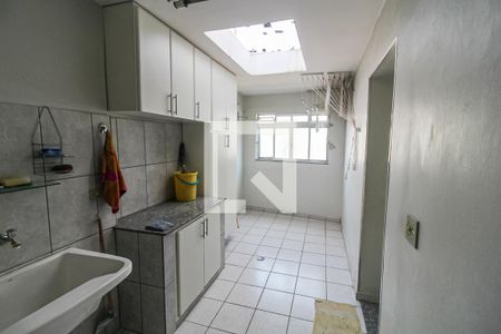 Casa à venda com 150m², 2 quartos e 2 vagas Casa à venda com 150m², 2 quartos e 2 vagasLavanderia